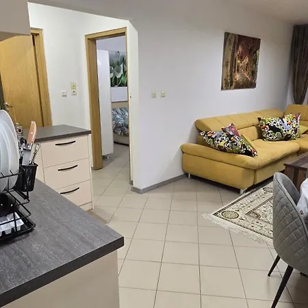 Sunny Blue Perl 公寓 *